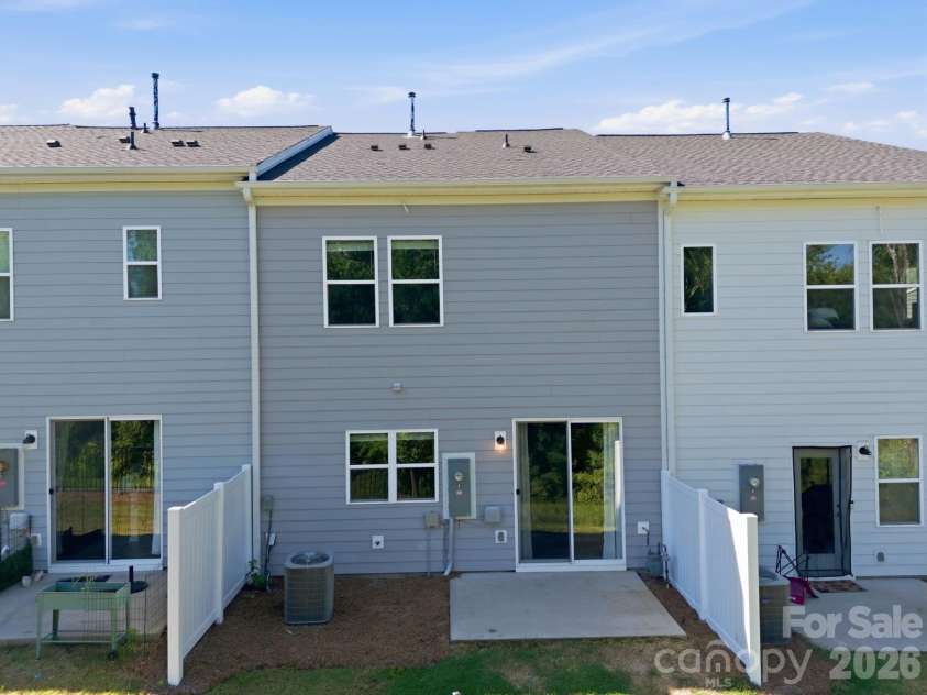 1103 Grays Mill Road, Charlotte, NC 28215.  MLS# CAR4392457, YatesRealty ID 5520. 