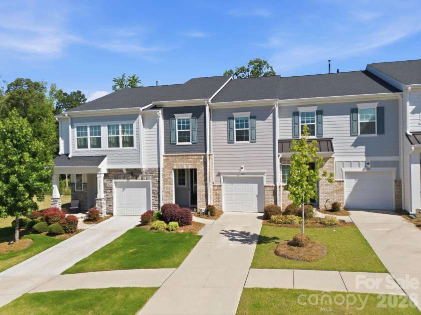 1103 Grays Mill Road, Charlotte, NC 28215.  MLS# CAR4392457, YatesRealty ID 5520. 