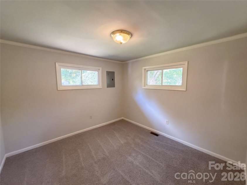 264 Crowell Drive, Concord, NC 28025.  MLS# CAR4432311, YatesRealty ID 55200. 