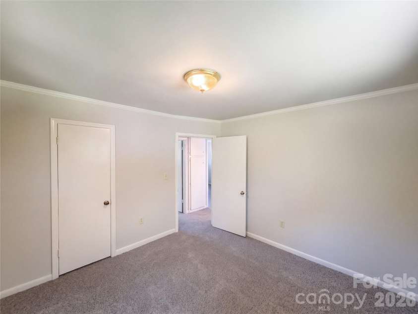 264 Crowell Drive, Concord, NC 28025.  MLS# CAR4432311, YatesRealty ID 55200. 