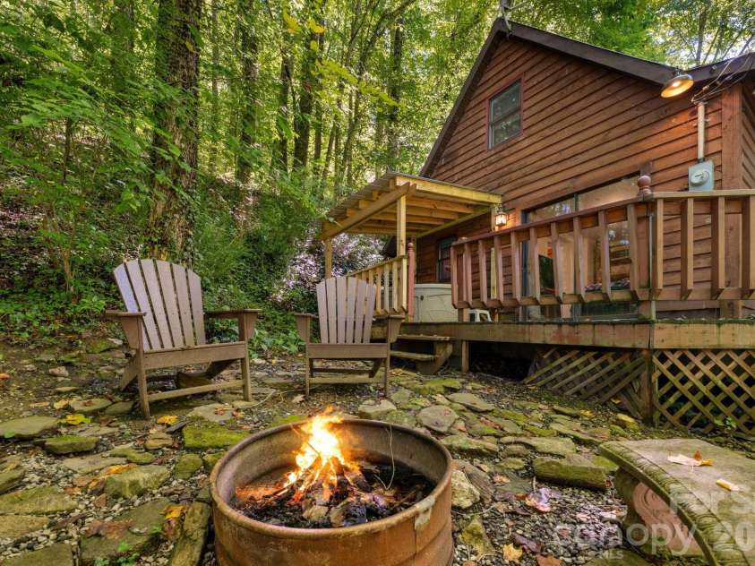 3575 Conleys Creek Road, Whittier, NC 28789.  MLS# CAR4427909, YatesRealty ID 55202. 