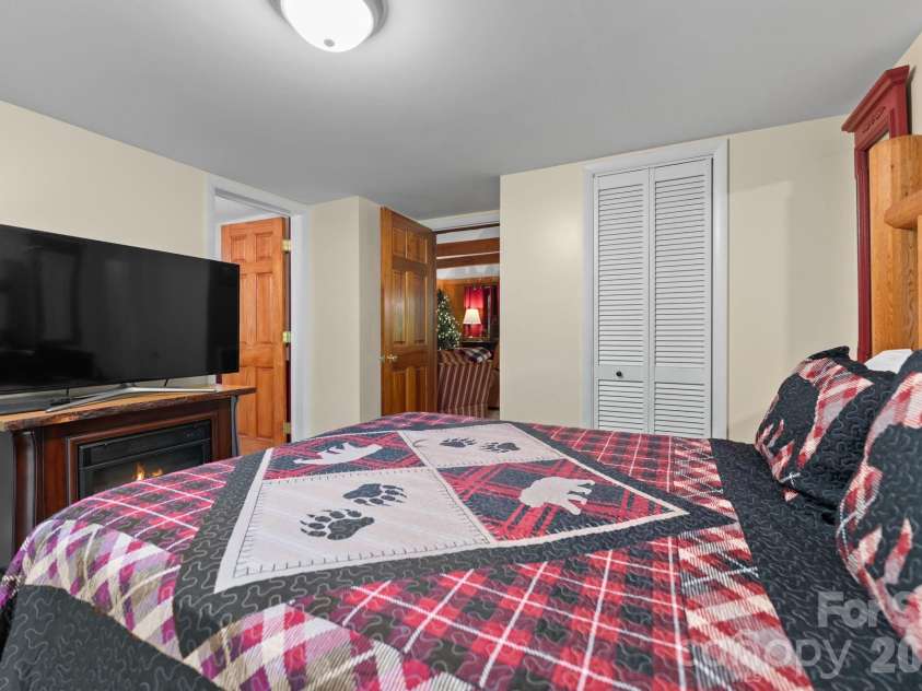 3575 Conleys Creek Road, Whittier, NC 28789.  MLS# CAR4427909, YatesRealty ID 55202. 