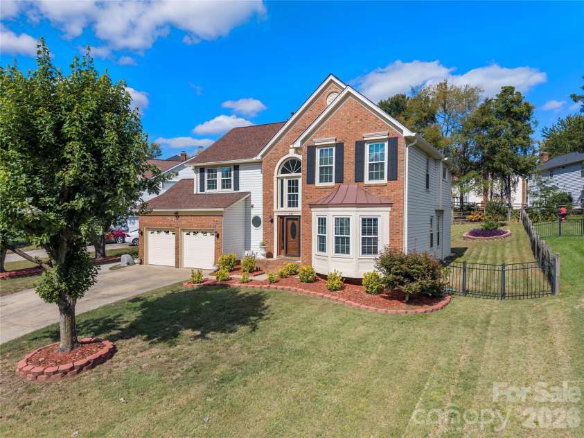 421 Halliwell Street, Charlotte, NC 28262.  MLS# CAR4432300, YatesRealty ID 55204. 