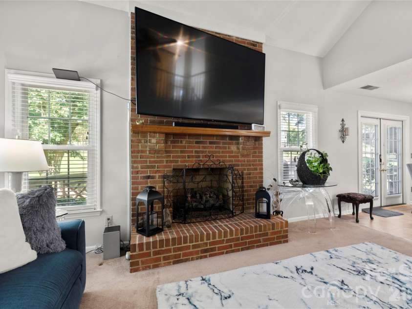 421 Halliwell Street, Charlotte, NC 28262.  MLS# CAR4432300, YatesRealty ID 55204. 