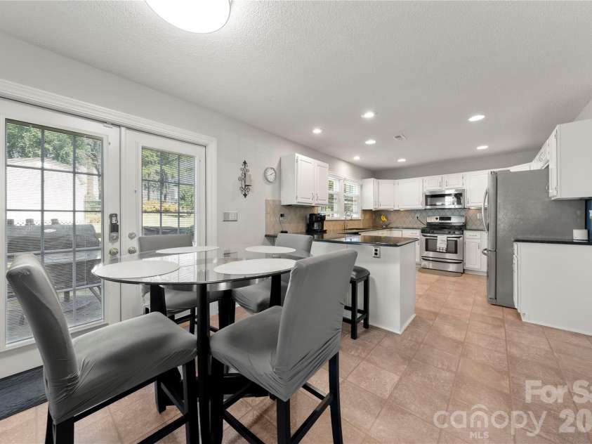421 Halliwell Street, Charlotte, NC 28262.  MLS# CAR4432300, YatesRealty ID 55204. 