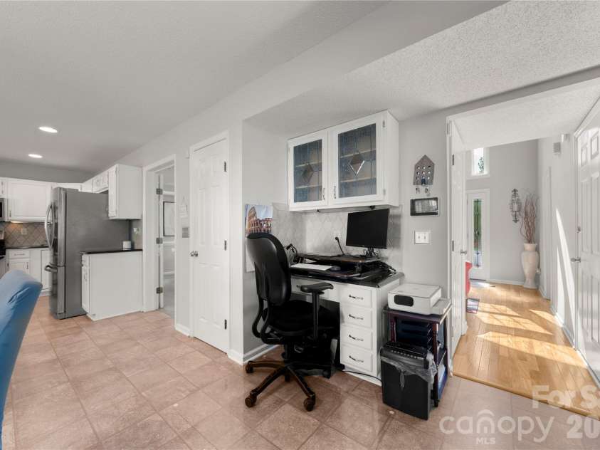 421 Halliwell Street, Charlotte, NC 28262.  MLS# CAR4432300, YatesRealty ID 55204. 