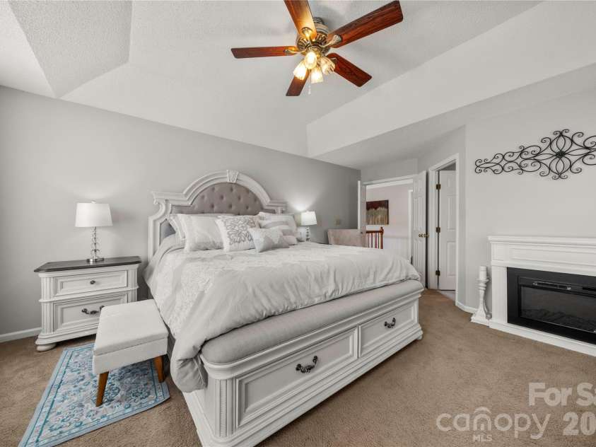 421 Halliwell Street, Charlotte, NC 28262.  MLS# CAR4432300, YatesRealty ID 55204. 