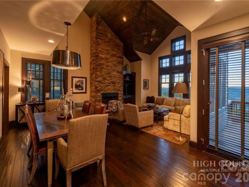 355 Ridge Haven Parkway, Banner Elk, NC 28604.  MLS# CAR4432289, YatesRealty ID 55205. 