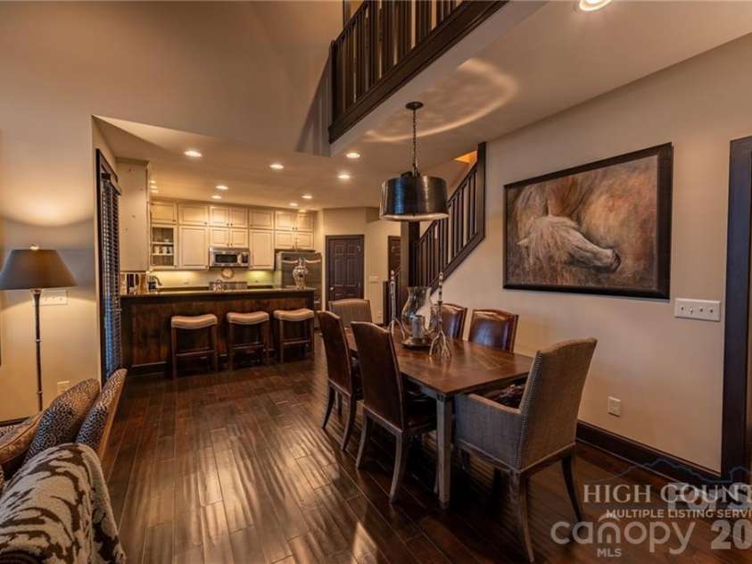 355 Ridge Haven Parkway, Banner Elk, NC 28604.  MLS# CAR4432289, YatesRealty ID 55205. 