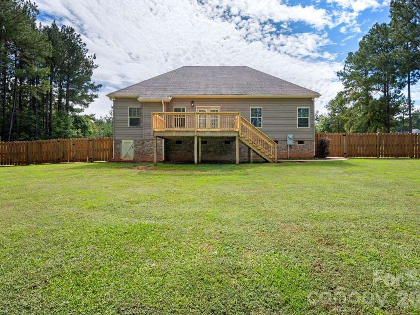 607 Zelkova Street, York, SC 29745.  MLS# CAR4425641, YatesRealty ID 55207. 