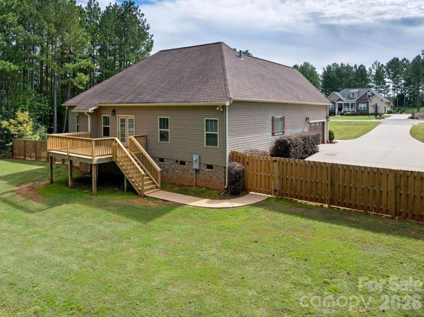607 Zelkova Street, York, SC 29745.  MLS# CAR4425641, YatesRealty ID 55207. 
