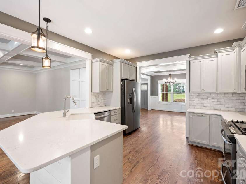 607 Zelkova Street, York, SC 29745.  MLS# CAR4425641, YatesRealty ID 55207. Kitchen main level