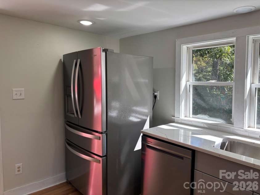 162 Phillips Lane, Spruce Pine, NC 28777.  MLS# CAR4432084, YatesRealty ID 55209. 
