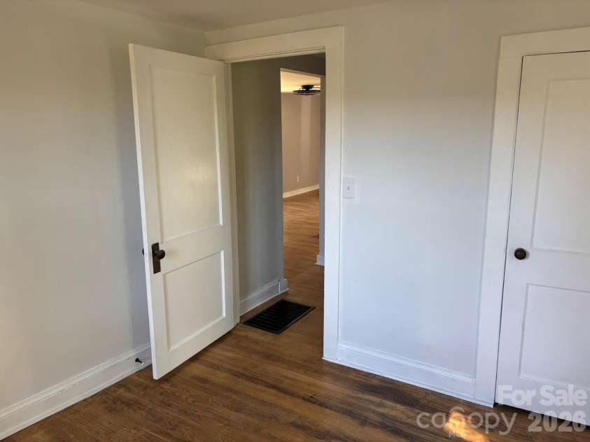 162 Phillips Lane, Spruce Pine, NC 28777.  MLS# CAR4432084, YatesRealty ID 55209. 