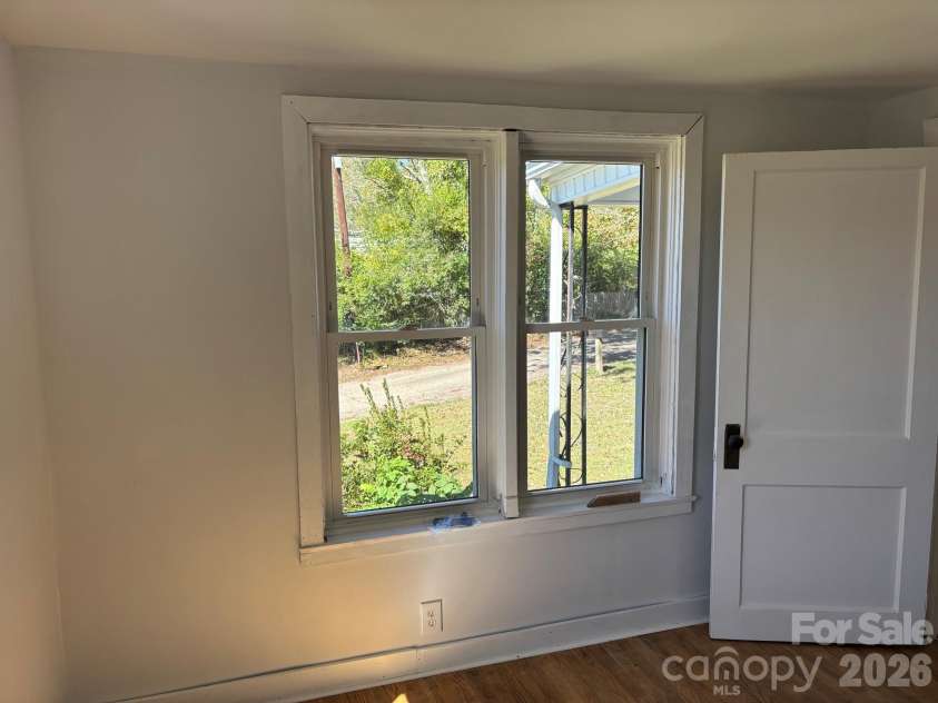 162 Phillips Lane, Spruce Pine, NC 28777.  MLS# CAR4432084, YatesRealty ID 55209. 