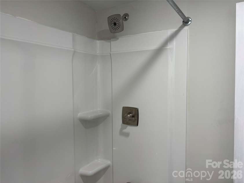 162 Phillips Lane, Spruce Pine, NC 28777.  MLS# CAR4432084, YatesRealty ID 55209. 