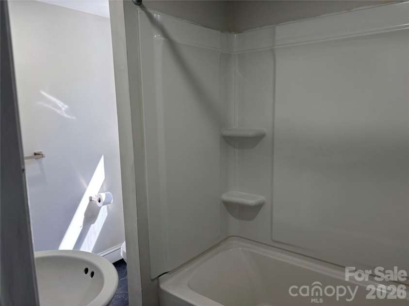 162 Phillips Lane, Spruce Pine, NC 28777.  MLS# CAR4432084, YatesRealty ID 55209. 