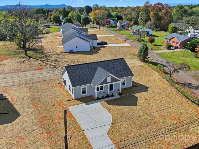 128 Main Street, Granite Falls, NC 28630.  MLS# CAR4317845, YatesRealty ID 5521. 