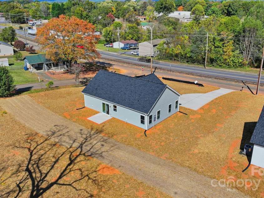 128 Main Street, Granite Falls, NC 28630.  MLS# CAR4317845, YatesRealty ID 5521. 