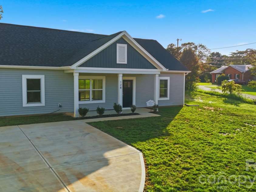 128 Main Street, Granite Falls, NC 28630.  MLS# CAR4420640, YatesRealty ID 5521. 