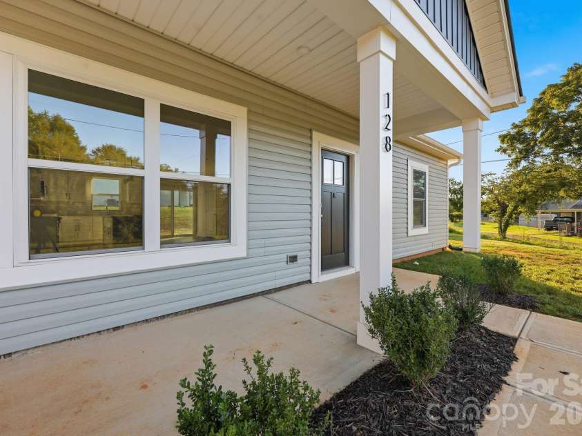 128 Main Street, Granite Falls, NC 28630.  MLS# CAR4420640, YatesRealty ID 5521. 
