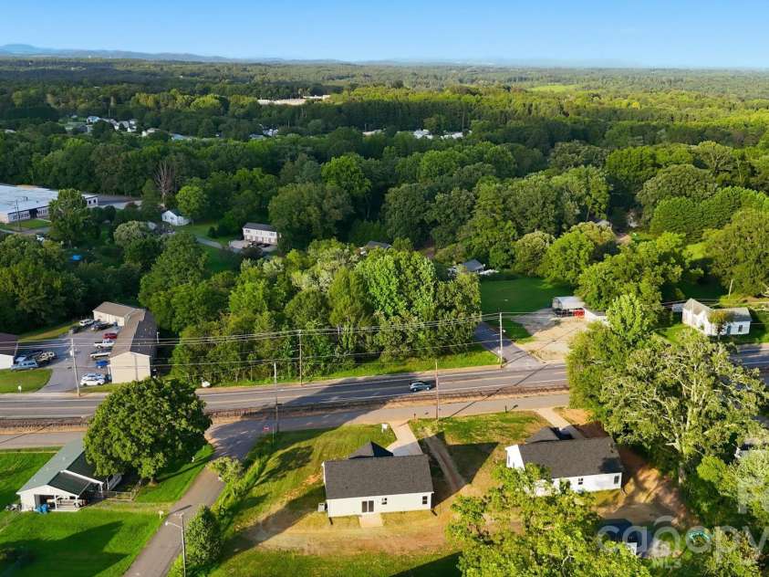 128 Main Street, Granite Falls, NC 28630.  MLS# CAR4420640, YatesRealty ID 5521. 