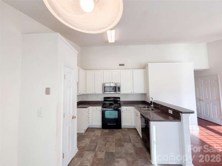 223 Gumtree Drive, Kannapolis, NC 28083.  MLS# CAR4432313, YatesRealty ID 55211. 