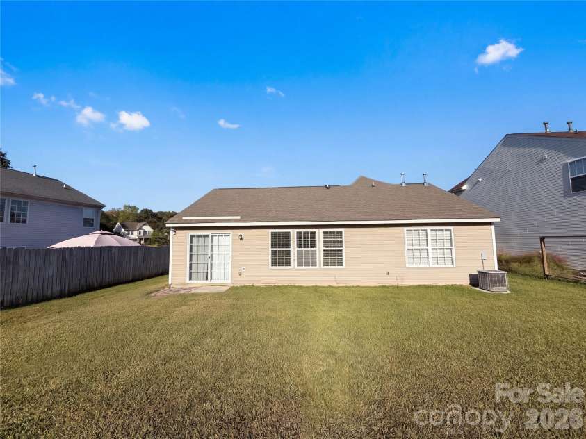 223 Gumtree Drive, Kannapolis, NC 28083.  MLS# CAR4432313, YatesRealty ID 55211. 