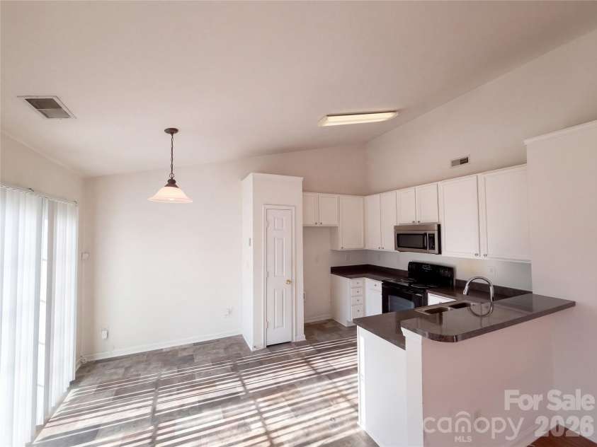 223 Gumtree Drive, Kannapolis, NC 28083.  MLS# CAR4432313, YatesRealty ID 55211. 