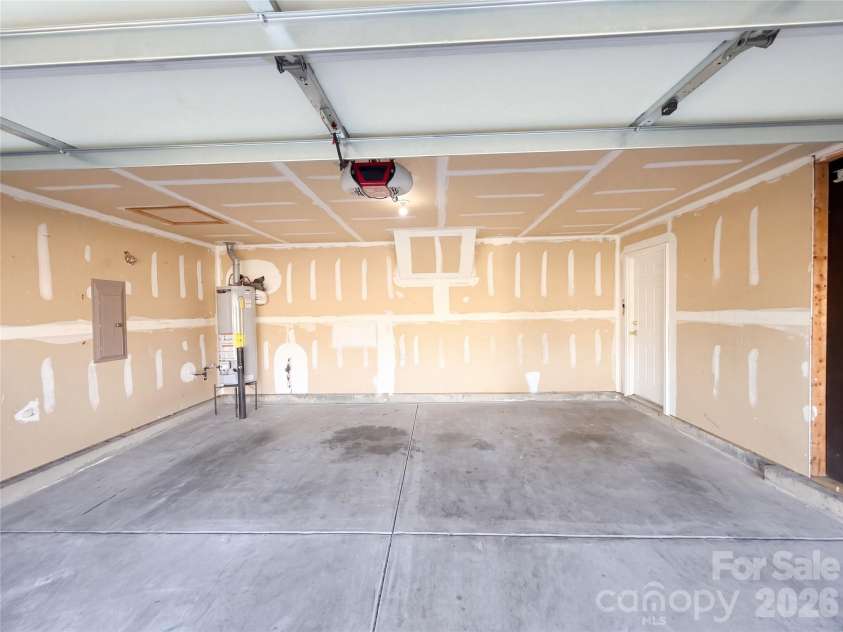 223 Gumtree Drive, Kannapolis, NC 28083.  MLS# CAR4432313, YatesRealty ID 55211. 