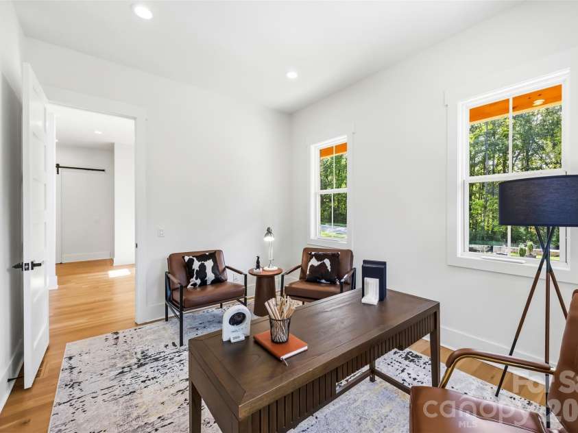 8223 Max Meadows Drive, Charlotte, NC 28227.  MLS# CAR4432295, YatesRealty ID 55214. 