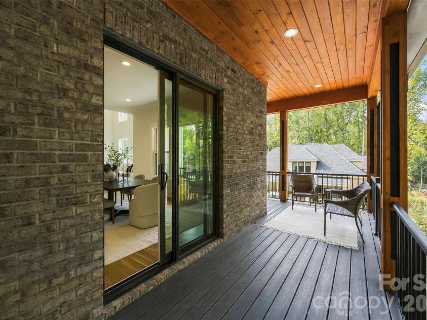 8223 Max Meadows Drive, Charlotte, NC 28227.  MLS# CAR4432295, YatesRealty ID 55214. 