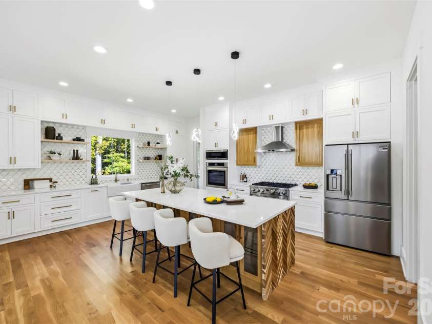 8223 Max Meadows Drive, Charlotte, NC 28227.  MLS# CAR4432295, YatesRealty ID 55214. 