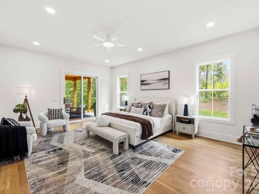 8223 Max Meadows Drive, Charlotte, NC 28227.  MLS# CAR4432295, YatesRealty ID 55214. 