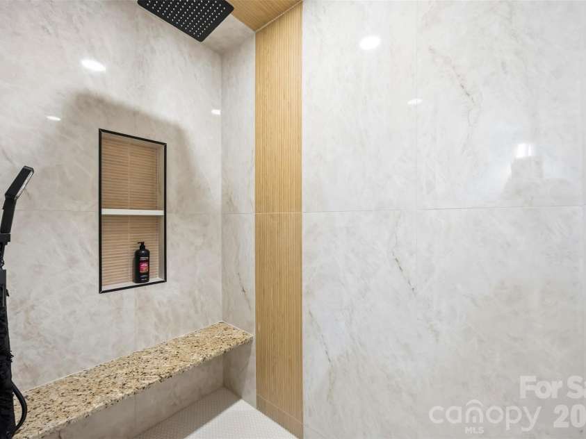 8223 Max Meadows Drive, Charlotte, NC 28227.  MLS# CAR4432295, YatesRealty ID 55214. 