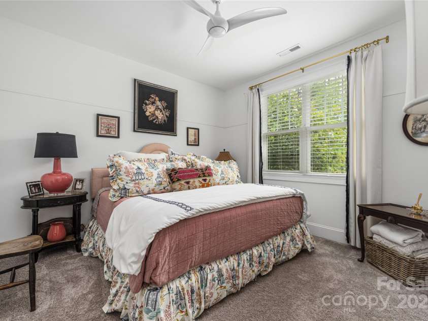 7982 Buena Vista Drive, Denver, NC 28037.  MLS# CAR4243628, YatesRealty ID 5522. 