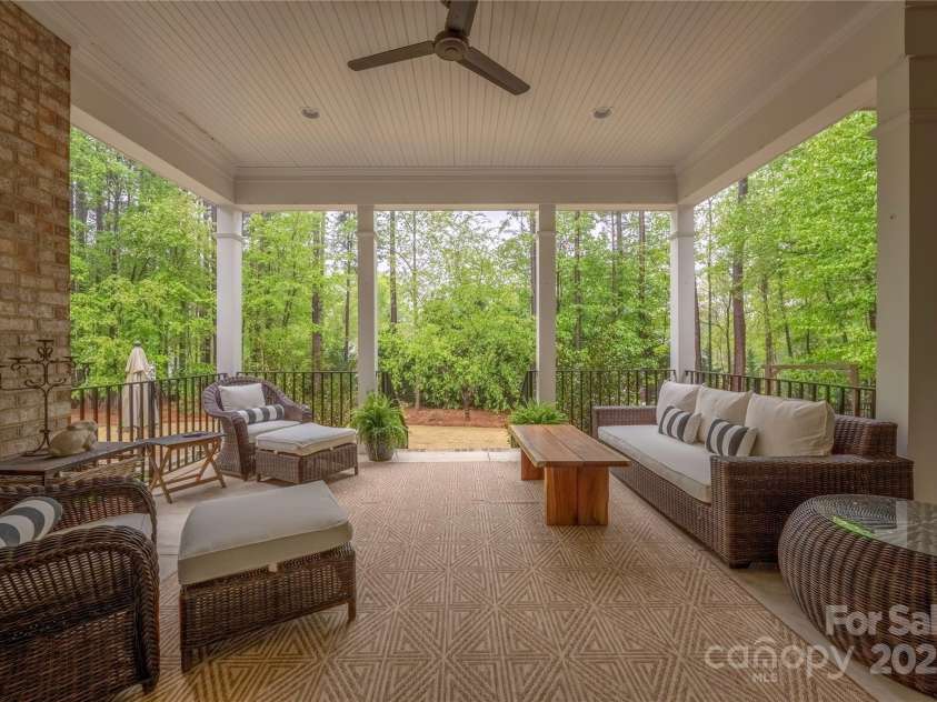 7982 Buena Vista Drive, Denver, NC 28037.  MLS# CAR4243628, YatesRealty ID 5522. 