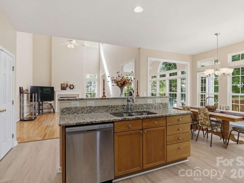 124 Doby Creek Court, Fort Mill, SC 29715.  MLS# CAR4424436, YatesRealty ID 55222. 