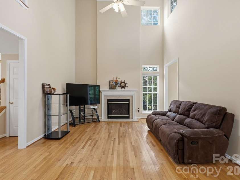 124 Doby Creek Court, Fort Mill, SC 29715.  MLS# CAR4424436, YatesRealty ID 55222. 