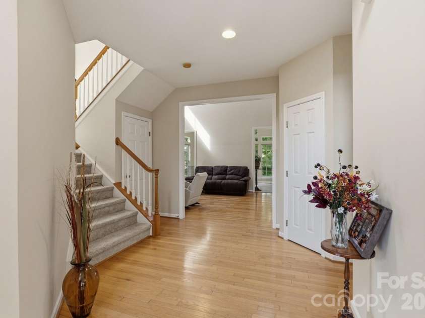124 Doby Creek Court, Fort Mill, SC 29715.  MLS# CAR4424436, YatesRealty ID 55222. 