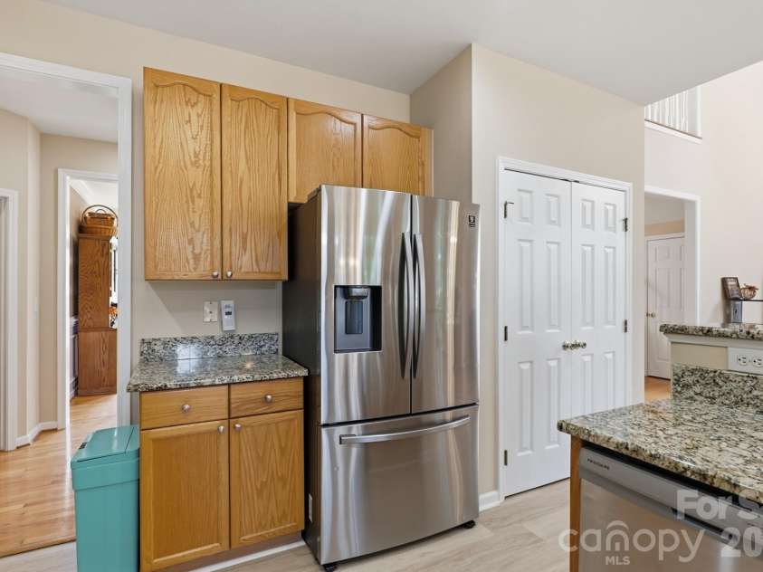 124 Doby Creek Court, Fort Mill, SC 29715.  MLS# CAR4424436, YatesRealty ID 55222. 