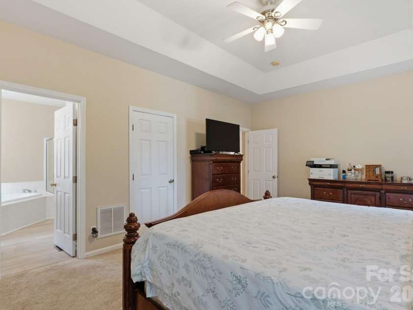 124 Doby Creek Court, Fort Mill, SC 29715.  MLS# CAR4424436, YatesRealty ID 55222. 