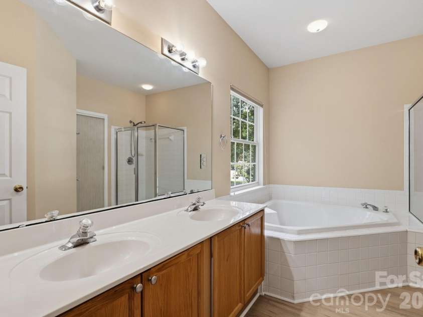 124 Doby Creek Court, Fort Mill, SC 29715.  MLS# CAR4424436, YatesRealty ID 55222. 