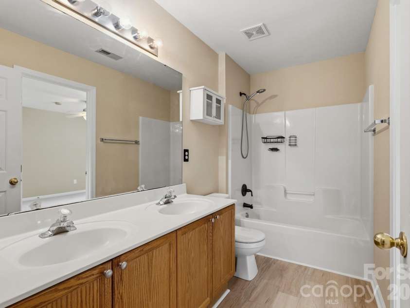124 Doby Creek Court, Fort Mill, SC 29715.  MLS# CAR4424436, YatesRealty ID 55222. 