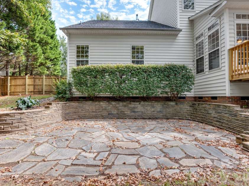 124 Doby Creek Court, Fort Mill, SC 29715.  MLS# CAR4424436, YatesRealty ID 55222. 