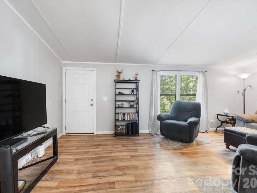 15810 Silver Road, Oakboro, NC 28129.  MLS# CAR4432319, YatesRealty ID 55223. Den