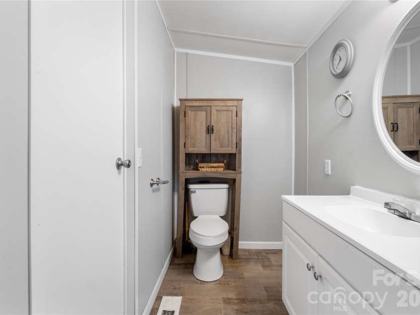 15810 Silver Road, Oakboro, NC 28129.  MLS# CAR4432319, YatesRealty ID 55223. Primary Bathroom