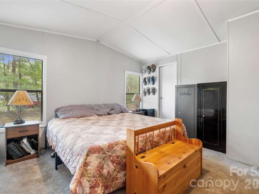15810 Silver Road, Oakboro, NC 28129.  MLS# CAR4432319, YatesRealty ID 55223. Primary Bedroom