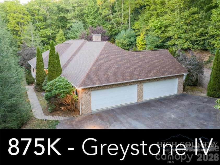 560 Greystone Drive, Boone, NC 28607.  MLS# CAR4432355, YatesRealty ID 55228. 