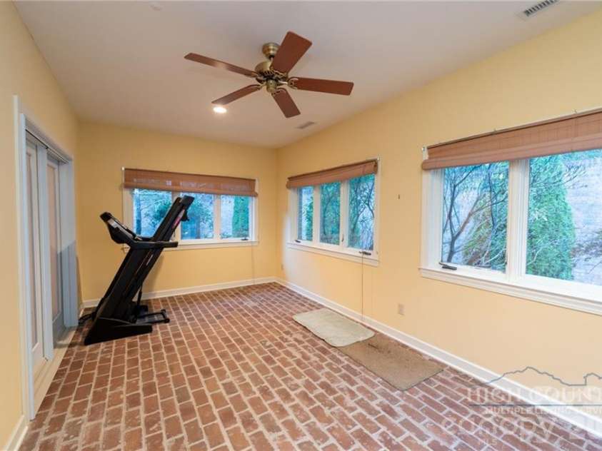 560 Greystone Drive, Boone, NC 28607.  MLS# CAR4432355, YatesRealty ID 55228. 